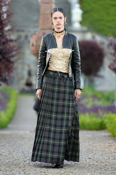 Look 35